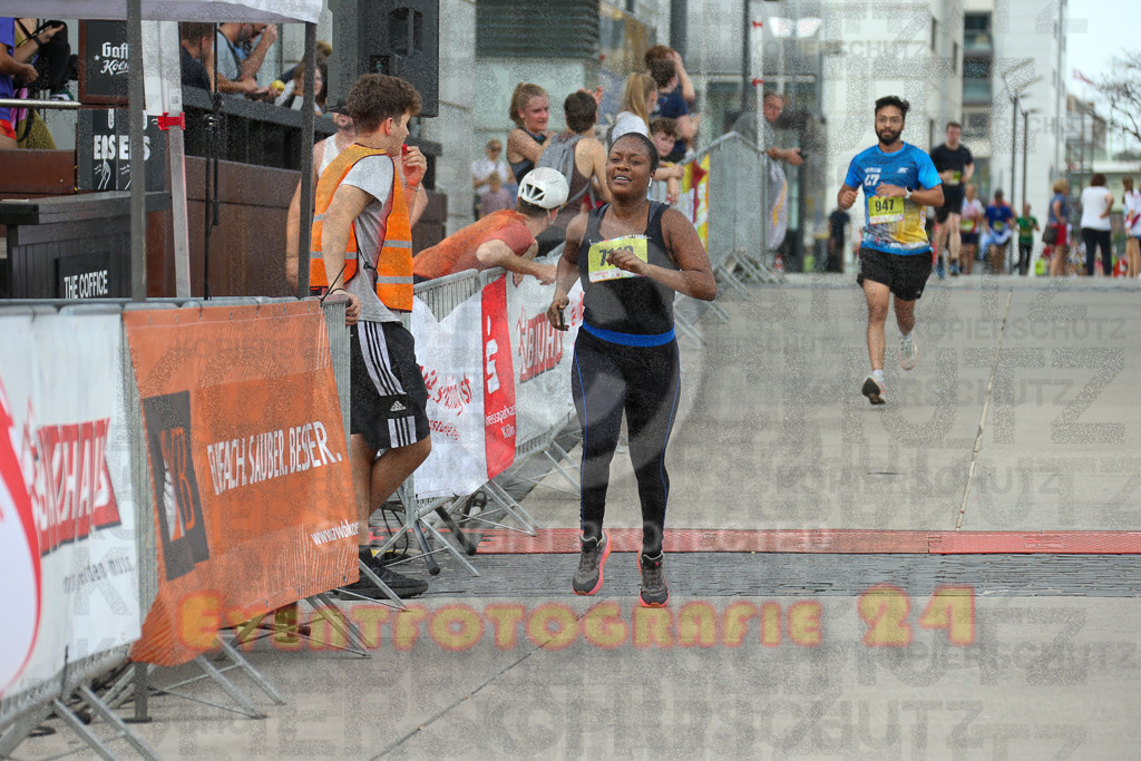 250920_1529_EX1_9678 | Sportfotografie im Rhein-Sieg Kreis, Köln, Bonn, NRW, Rheinland Pfalz, Hessen, etc. Unser Tätigkeitsfeld umfasst den Laufsport vom Volkslauf über den Marathon, Duathlon, Triathon bis zum Ultralauf wie Kölnpfad Ultra oder Schindertrail.