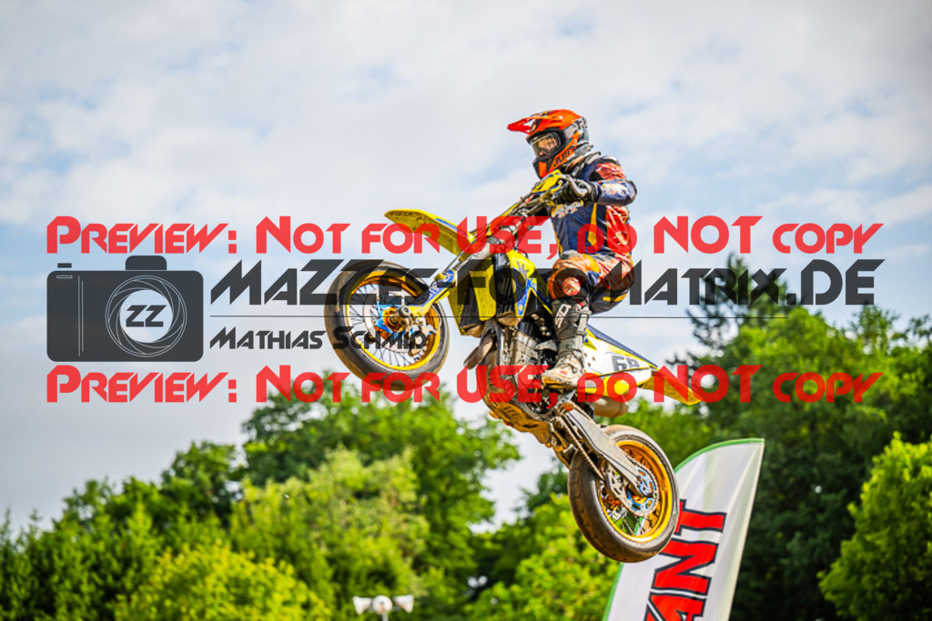 MaZZes_FotoMatrix_230702_0432 | S4