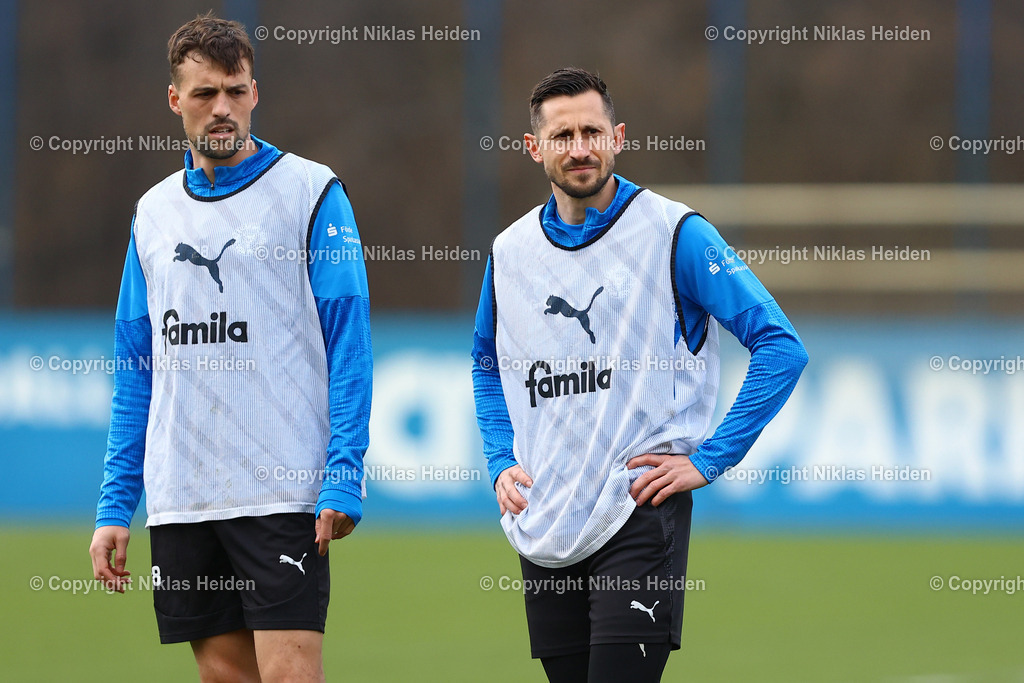 NH_HolsteinKiel_Training_17032026 | #7 Steven Skrzybski (Holstein Kiel) und #28 Jonas Meffert (Holstein Kiel)Fußball I Herren I Training I Saison 2025-2026 I Holstein Kiel I 17.03.2026 I Citti-Fußballpark