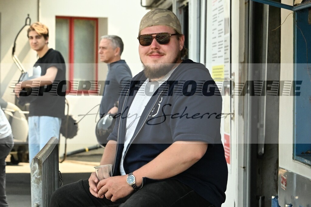 aDSC_0027 | Kaufen Sie Sportbilder im Onlineshop von Andy Scherrer Sportfotografie. Faszinierende Bilder von Sportevents aus der ganzen Schweiz. Fussball, Frauenfussball, Unihockey, Handball, Schwingen und weiteren Sportarten. - Realisiert mit Pictrs.com