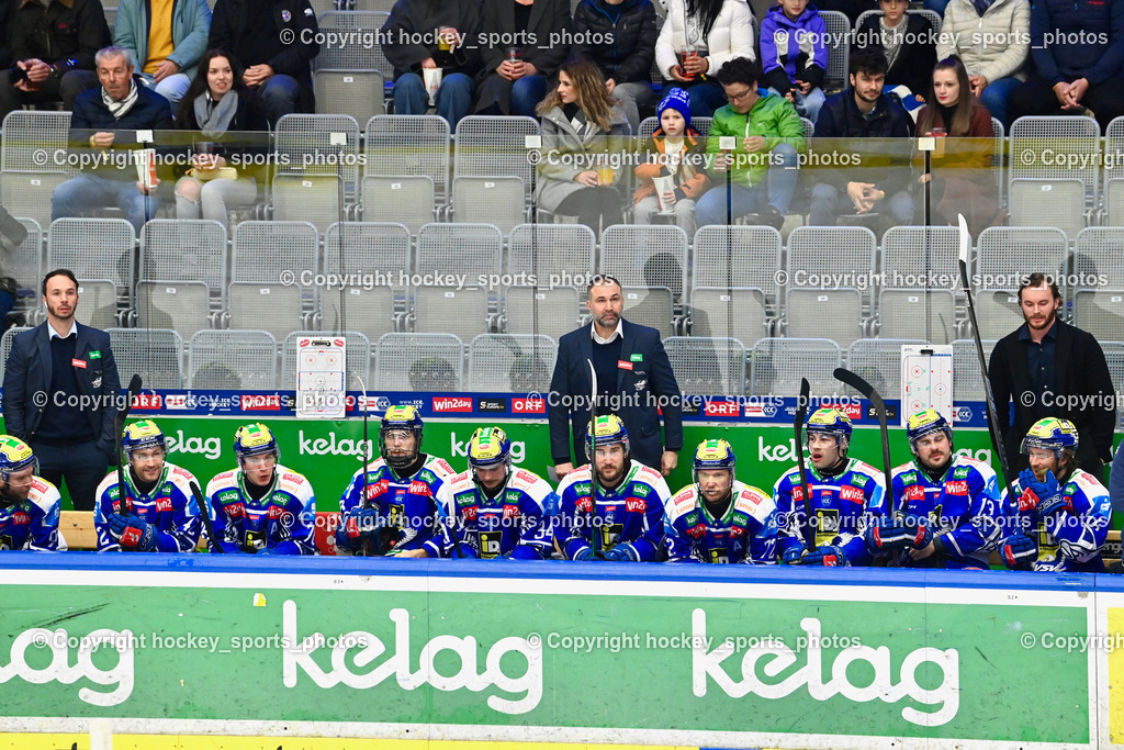EC IDM Wärmepumpen VSV vs. Pioneers Vorarlberg | Spielerbank EC VSV, Marco Pewal Assistant Coach EC VSV, Pierre Allard Headcoach EC VSV, #9 Alexander Rauchenwald EC VSV, EC IDM Wärmepumpen VSV vs. Pioneers Vorarlberg, EC IDM Wärmepumpen VSV vs. Pioneers Vorarlberg am 22.02.2026 in Villach (Stadthalle Villach), Austria, (Photo by Bernd Stefan)