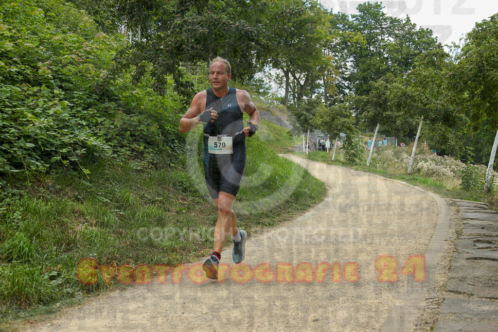 250824_1423_EX1_6021 | Sportfotografie im Rhein-Sieg Kreis, Köln, Bonn, NRW, Rheinland Pfalz, Hessen, etc. Unser Tätigkeitsfeld umfasst den Laufsport vom Volkslauf über den Marathon, Duathlon, Triathon bis zum Ultralauf wie Kölnpfad Ultra oder Schindertrail.