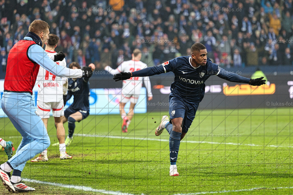 2025-01-18 Myron Boadu VfL Bochum - RB Leipzig Foto Lukas  (440) | Luftbilder Castrop-Rauxel und Fotos vom VfL Bochum kaufen im Webshop der Bilder von Jens Lukas: lukas-fotos - Realisiert mit Pictrs.com