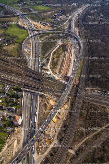 Duisburg240304144 | Luftbild, Autobahnkreuz Kaiserberg der Autobahnen A40 und A3 mit Baustellen, Duissern, Duisburg, Ruhrgebiet, Nordrhein-Westfalen, Deutschland, Duisburg-S