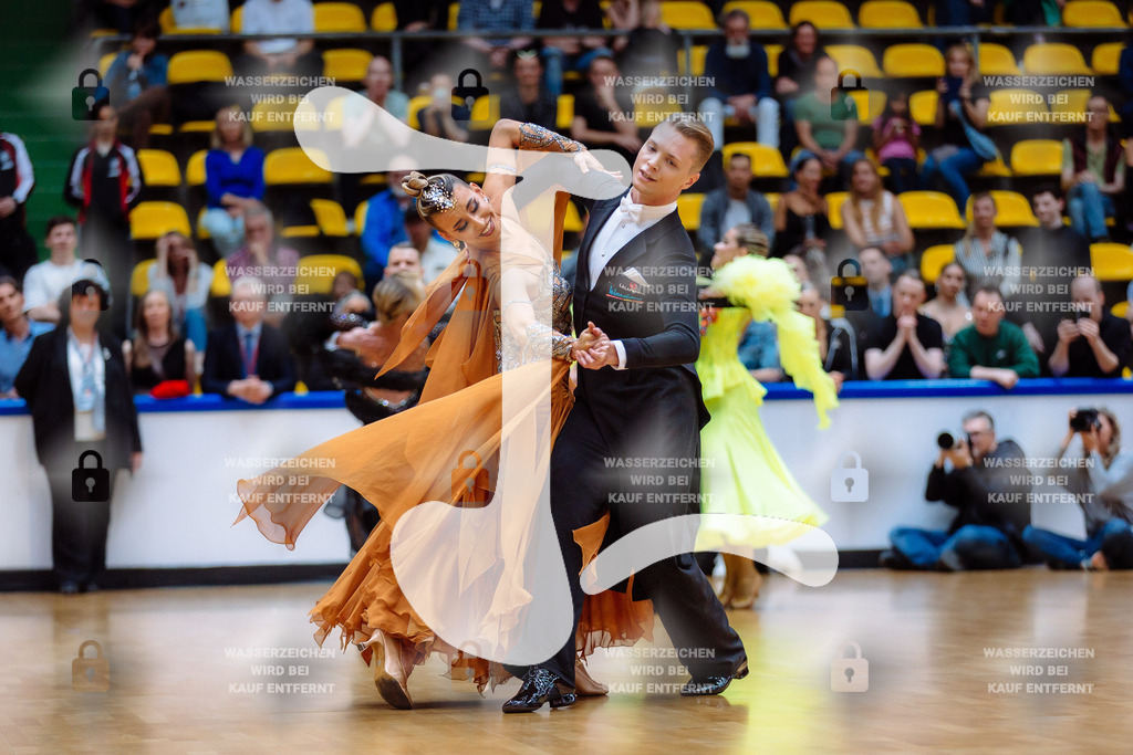 Hessen Tanzt WDSF International Open Standard 2nd (18) Yahor Boldysh _ Irina Averina (TSC Excelsior Dresden)-2025-05-17-0200 | Webshop for digital downloads and prints of dance sport, event & show photographer Julian Link - Realisiert mit Pictrs.com