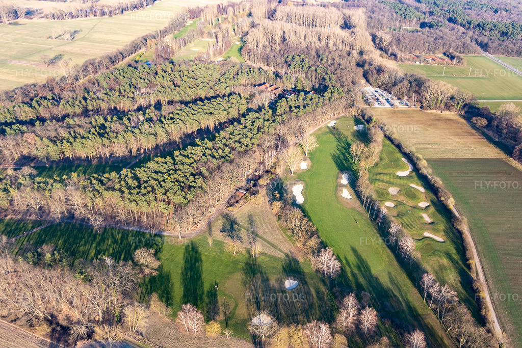 Luftbild: Gelände des Golfplatz Golf-Club Pfalz an der Weinstraße im Ortsteil Geinsheim in Neustadt im Bundesland Rheinland-Pfalz in Deutschland. Foto: IMG_126047.jpg vom 07.03.2021 durch Werner Riehm/FLY-FOTO.de