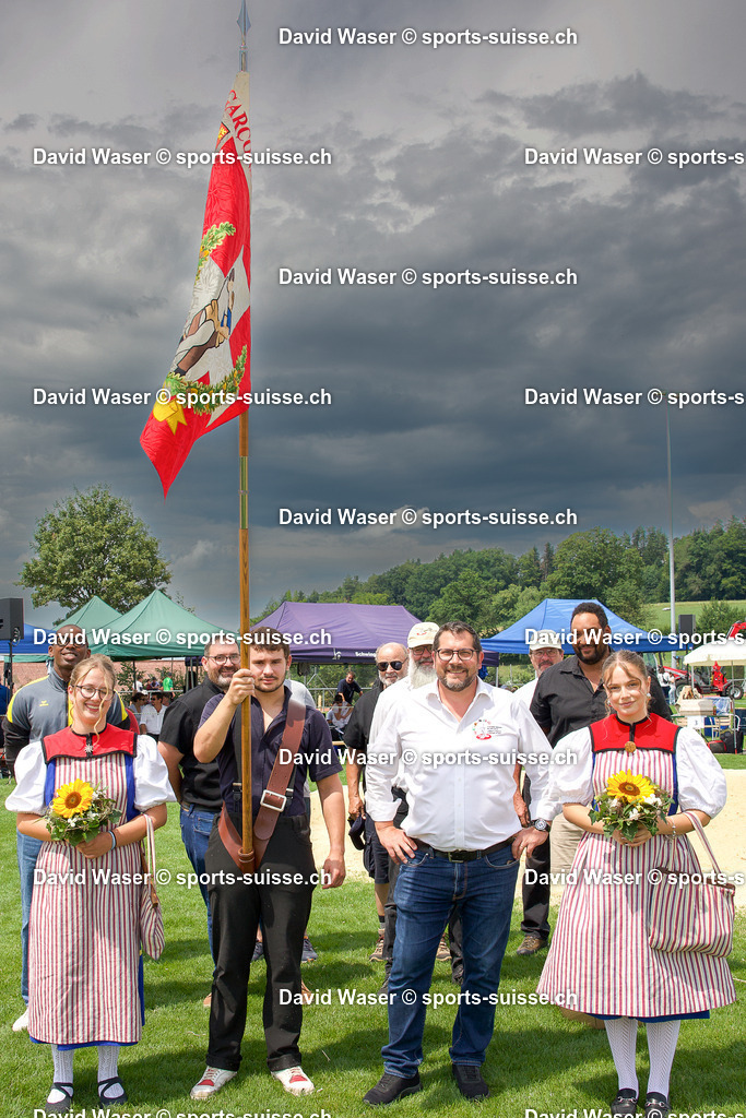 250720 Remise de la Banni_re _ la F_te Romande des Espoirs Alterswil_ 20.07.2025 _Bild sports-suisse.ch_ (2) | 250720 Remise de la Bannière à la Fête Romande des Espoirs Alterswil, 20.07.2025 "Bild sports-suisse.ch"