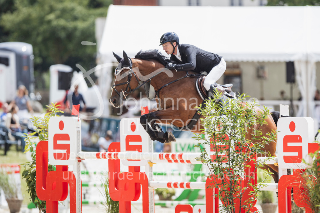 250713_BHO_M2-Spr-2-633 | Deine schönsten Turniermomente als professionelle Fotos! Entdecke hochwertige Pferdesport-Fotografie im Online-Shop. Jetzt Fotos finden & bestellen!