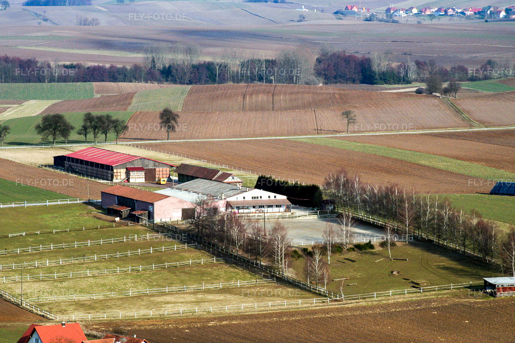 Luftbild: Ranch in Seebach im Bundesland Bas-Rhin in Frankreich. – Foto: IMG_1204.jpg vom 12.03.2006 durch Werner Riehm/FLY-FOTO.de – Auflösung des Originals: 3456 x 2304 px