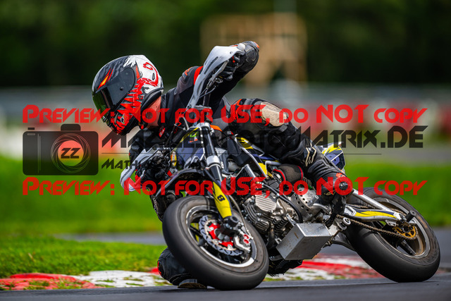 MaZZes_FotoMatrix_230824_9933 | Fotograf Mathias Schmid
Sportfotograf,
Eventfotograf,
Hochzeitsfotograf,
Portraitfotograf