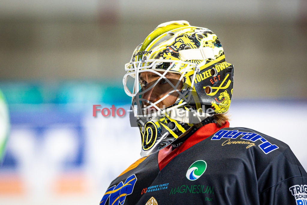 MINERS Meet&amp;Greet Showtraining | MINERS Meet &amp; Greet 2025, MINERS Meet&amp;Greet Showtraining, 20250906,, 2025-09-06 in Peißenberg  (Eishalle Peißenberg), Joshua BARON, Copyright: WolfgangxLindner www.foto-lindner.de