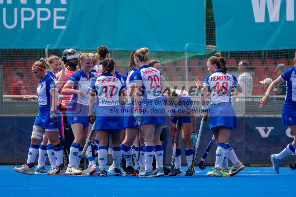 Final4_20250531-1306-HK107645 | Krefeld, Deutschland, 31.05.2025:  Feldhockey Final4 2025 – „Deutsche Feldhockey-Meisterschaften 2025“ im Gerd-Wellen-Hockeyanlage am 31.05.2025 in Krefeld, Deutschland. (Foto von Kramhöller/Fehrmann/Kaste)Krefeld, Germany, 31.05.2025: Feldhockey Final4 2025 – „Deutsche Feldhockey-Meisterschaften 2025“ in Gerd-Wellen-Hockeyanlage at 31.05.2025 in Krefeld, Deutschland. (Foto from Kramhöller/Fehrmann/Kaste)