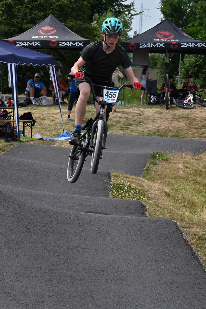 DSC_7203-cam-florian | German Pumptrack Series - Realisiert mit Pictrs.com