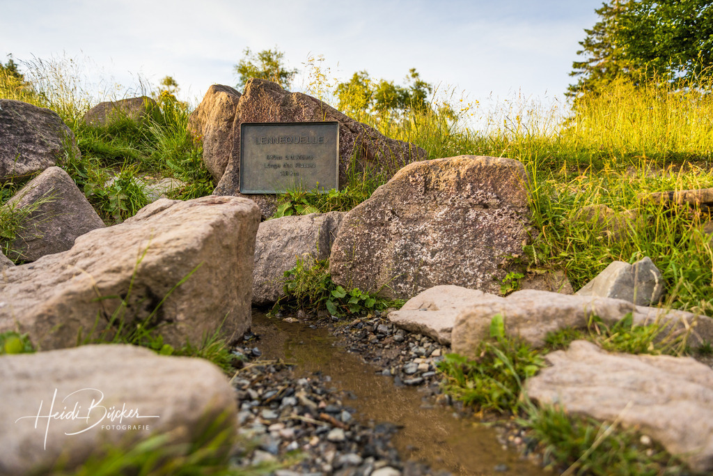 Lennequelle auf dem Kahlen Asten | Lennequelle auf dem Kahlen Asten - Realisiert mit Pictrs.com