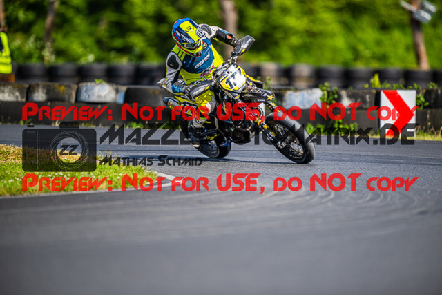 MaZZes_FotoMatrix_220528_3275 | Fotograf Mathias Schmid
Sportfotograf,
Eventfotograf,
Hochzeitsfotograf,
Portraitfotograf