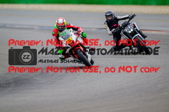 MaZZes_Fotomatrix_20240923_6007705_6893 | GELB