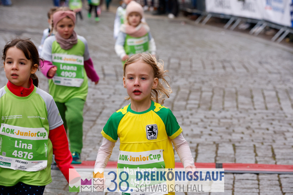 400m AOK Junior Cup | 3 Koenigslauf 2024 400m AOK Junior Cup - Realisiert mit Pictrs.com