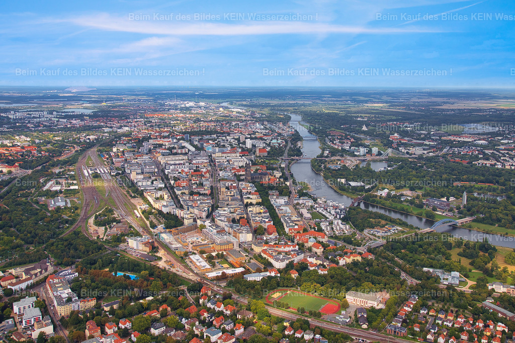Magdeburg_Hasselbachplatz_Breiter_Weg_Innenstadt_Elbe_Stadtpark_Bahn_8623 | Magdeburg City vom Hasselbachplatz mit Elbe - Realisiert mit Pictrs.com