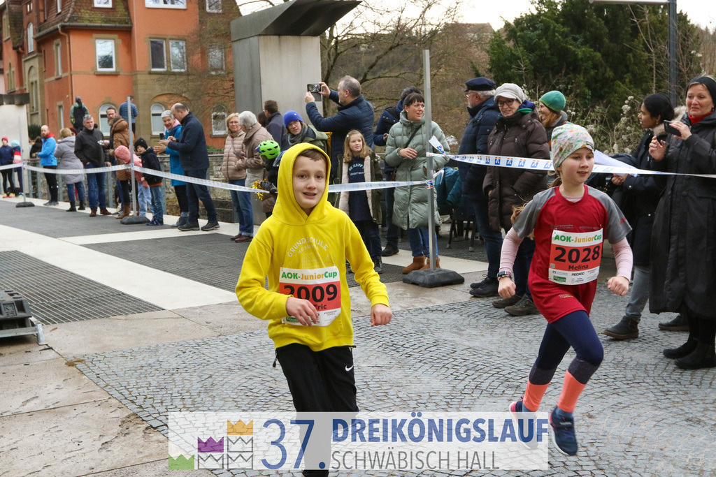 AOK JuniorCup 400m | 3Koenigslauf 2023 - Realisiert mit Pictrs.com