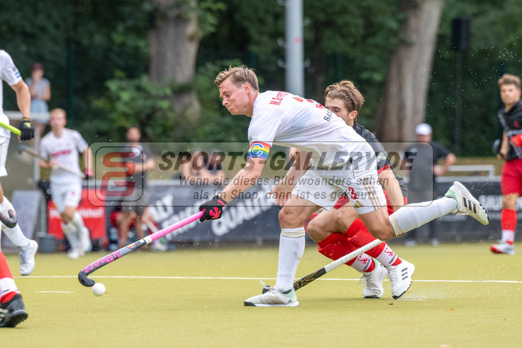 SFE_20230916_0034 | Hockey 1. Bundesliga Herren Rot-Weiss - TSV Mannheim am 16.09.2023 in Köln (KTHC Stadion Rot-Weiss Köln Tennis and Hockey Club), Photo: Stephan Fehrmann 2023 (Sports-Gallery),Mats Grambusch ( Rot-Weiss Köln #3 )