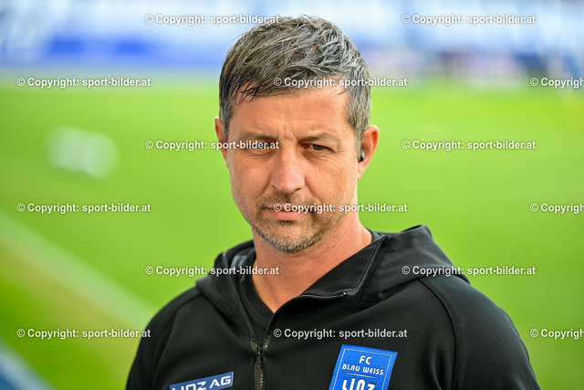 AUT, Admiral Bundesliga, FC Blau Weiss Linz vs SK Austria Klagenfurt | 30.09.2023, Hofmann Personal Stadion Linz, AUT, Admiral Bundesliga, FC Blau Weiss Linz vs SK Austria Klagenfurt, im Bild Gerald Scheiblehner, Trainer FC Blau Weiss Linz (Blau Weiss Linz)


// Admiral Bundesliga Match between FC Blau Weiss in Linz vs SK Austria Klagenfurt, Austria on 2023/09/30
