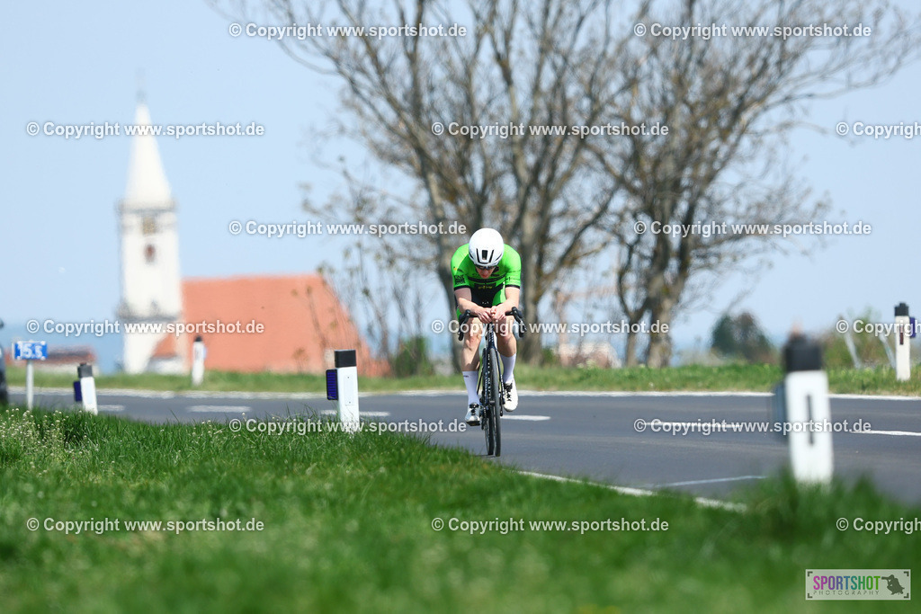 374_TRA55568 | Neusiedlersee Radmarathon 2026@sportshot_your_pictrs #yourpictures#roadtowm2029 #nrm #neusiedlerseeradmarathon #neusiedlersee #neusiedlerseetourismus #burgenland #mörbisch #nrm26 #burgenlandtourismus #voglundco #poweredbyburgenlandtourismus #radsport #rad #marathon #ucigranfondo #visitburgenland #ucigranfondoworldseries