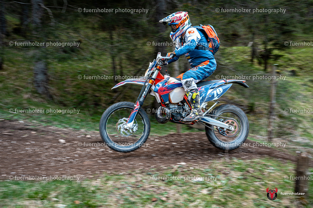 fuernholzer_250501-C1-782 | Fotografische Impressionen von der Red Stag Enduro Extreme by fuernholzer-photography.com. Endurosport in Österreich fotografisch festgehalten von fuernholzer. Auftragsfotografie für Private, Gewerbefotos und Industriefotografie. Eventfotografie, Sportfotografie und Motorsportfotografie. Anbieter von Fotoworkshops, Fototraining, fotografischen Vorträgen und Fotoseminaren.