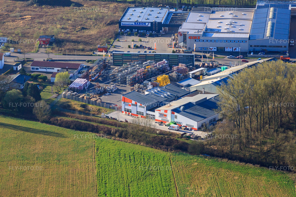 Luftbild: Gewerbegebiet Horst mit Union Bauzentrum Hornbach Kandel im Ortsteil Minderslachen in Kandel im Bundesland Rheinland-Pfalz in Deutschland. Foto: IMG_63319.jpg vom 20.03.2014 durch Werner Riehm/FLY-FOTO.deKandel | Union Bauzentrum Hornbach GmbH