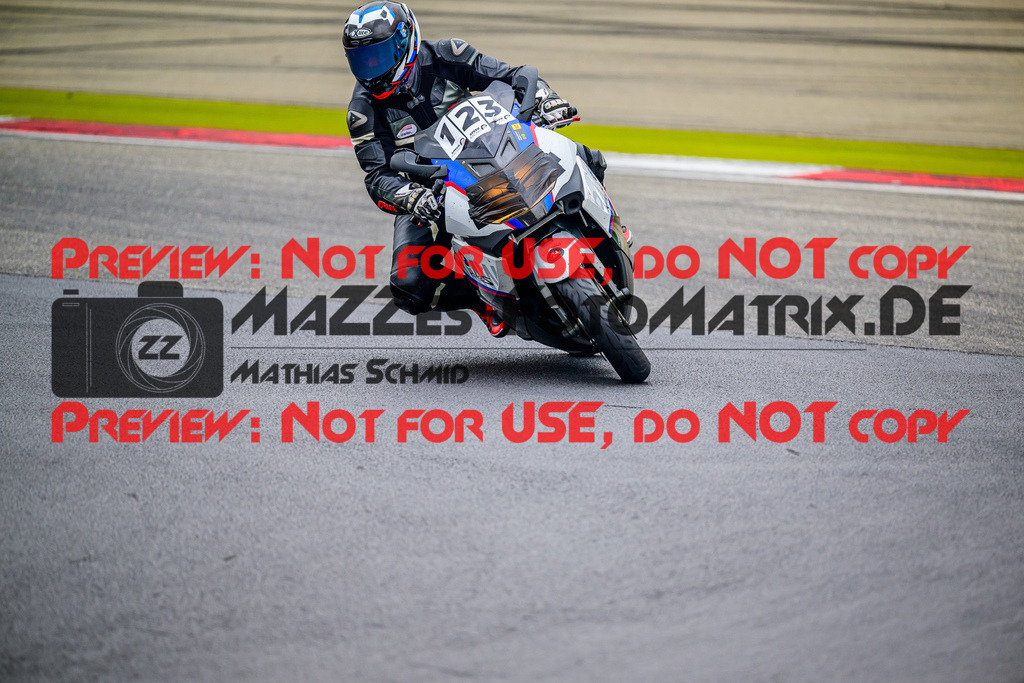 MaZZes_FotoMatrix_240717_6007705_3388 | GELB