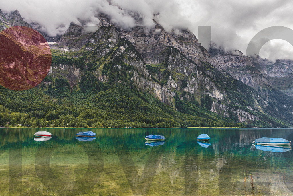 Klöntaler See 5 | FI-LO Bildershop – Entdecken Sie beeindruckende Fotografie und inspirierende Videoproduktionen. Tauchen Sie ein in faszinierende Welten und lassen Sie sich von meinen einzigartigen Werken auf eine emotionale Reise mitnehmen. Perfekt für Kunstliebhaber und - Realisiert mit Pictrs.com