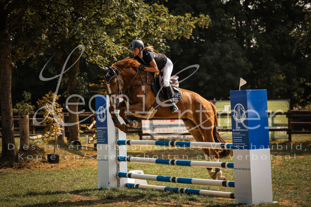 13.FrPfA00152 | Leoni Ertmer Photography - Realisiert mit Pictrs.com