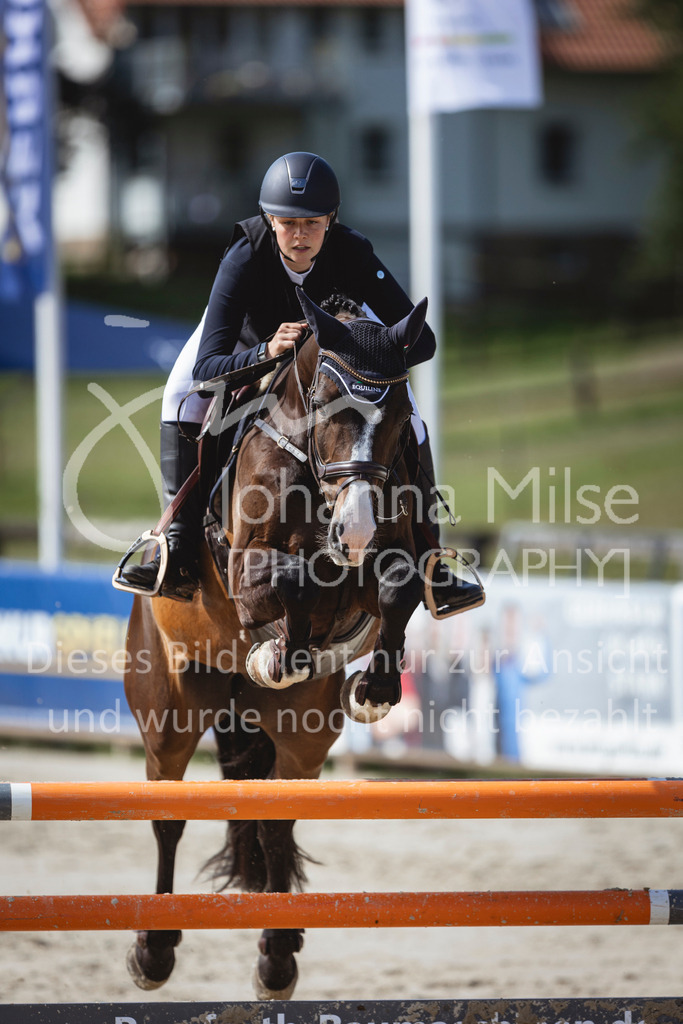 240714_BHO_M2-Spr-1-243 | Deine schönsten Turniermomente als professionelle Fotos! Entdecke hochwertige Pferdesport-Fotografie im Online-Shop. Jetzt Fotos finden & bestellen!