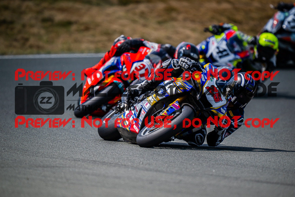 MaZZes_FotoMatrix_220724_3208 | IDM1000