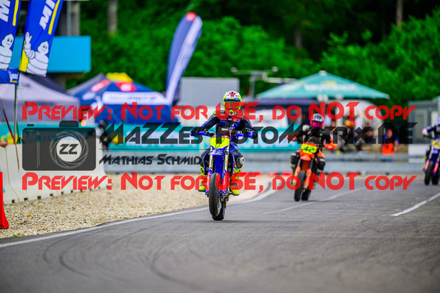 MaZZes_FotoMatrix_240609_6007705_8094 | SWISS S1