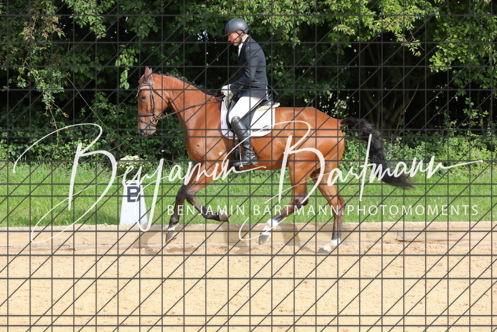 AZ2A1950 | Benjamin Bartmann Photomoments