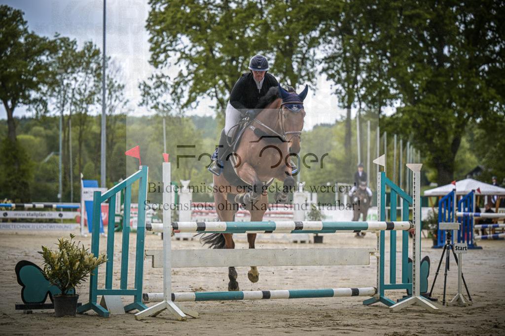 DOS_4588 | Entdecke hochwertige Reitturnierfotos von Foto Oger. Professionell, emotional und authentisch – jetzt Lieblingsmomente im Shop bestellen.Deutschlandweite Turnierfotografie. - Realisiert mit Pictrs.com