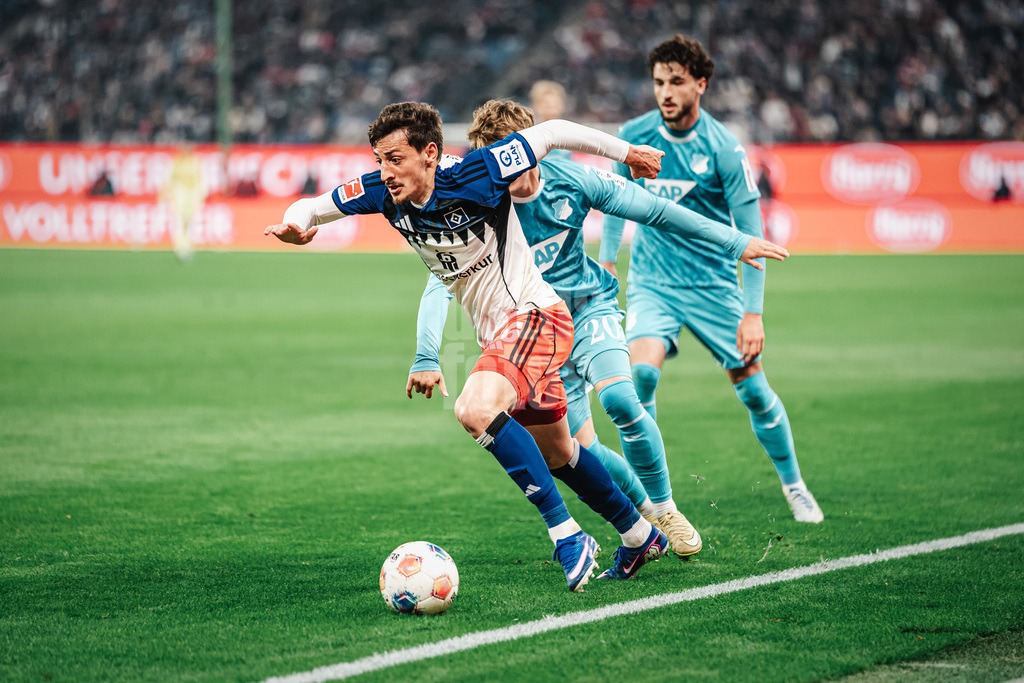 Fußball | Männer | Saison 2025/2026 | 1. Fußball-Bundesliga | 31. Spieltag | Hamburger SV vs. TSG Hoffenheim | 25.04.2026 | Giorgi Gocholeishvili (#16, HSV)