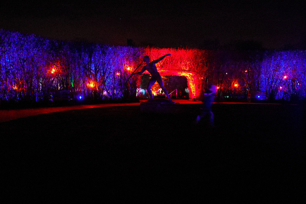 Parkleuchten_GrugaEssen24_32 | Bildergalerie von Sport-Ereignissen aber auch von weiteren spannenden Dingen - nicht nur vom Niederrhein. In Anlehnung an den bekannten Spruch von Hanns Dieter Hüsch heißt das Motto: "Niederrhein ist überall".  - Realisiert mit Pictrs.com