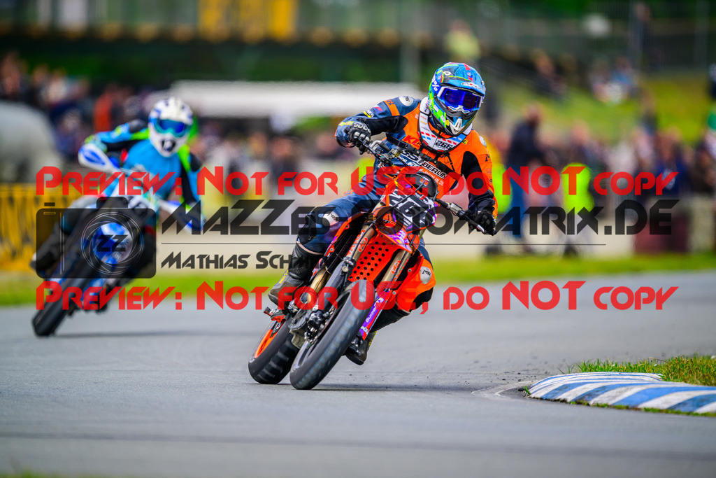 MaZZes_Fotomatrix_20250504_6007705_1018 | UE40