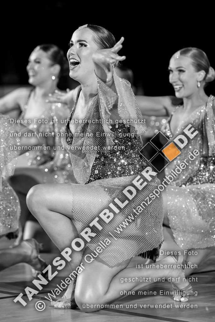 20250503-11257 | Hier finden Sie Tanz Bilder vom Latein und Standard Formationen tanzen. Sportbilder vom Tanzsport. Schöne Fotos und von Weltmeisterschaft, Europameisterschaft, Bundesliga, Regionalliga, Oberliga und Landesliga sowie von GOC Stuttgart, DanceComp, WM Bremen