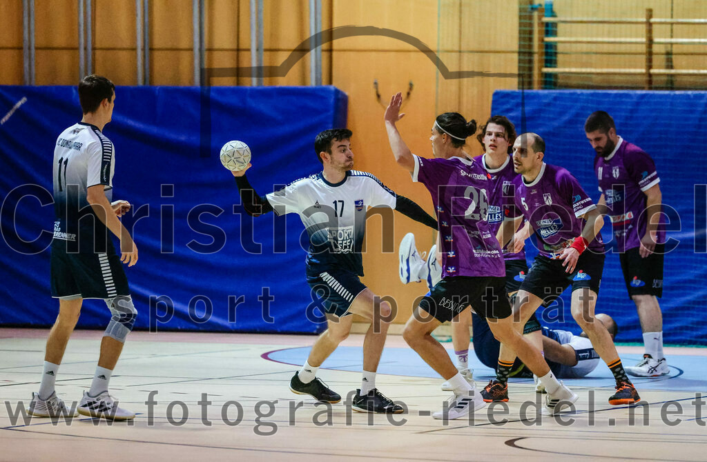 2023-11-11_087_SpVgg_Altenerding_gegen_HC_Donau-Paar | Erding, Deutschland, 11.11.2023:
Handball, Bezirksoberliga Männer 2023 / 2024, 7. Spieltag, SpVgg Altenerding gegen HC Donau/Paar, Endergebnis: 44:32

Tim Eis (HC Donau/Paar, #11), Felix Bayer (HC Donau/Paar, #17), Luis Leitner (SpVgg Altenerding, #26), Daniel Sagert (SpVgg Altenerding, #5)

Foto: Christian Riedel / fotografie-riedel.net