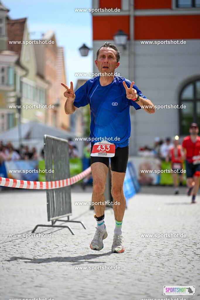 SZI_8957 | Stadttriathlon Erding 2025. #yourpictrs #sportshot_your_pictrs @Sportshotphotography #stadttriathlonerding Copyright: www.sportshot.de