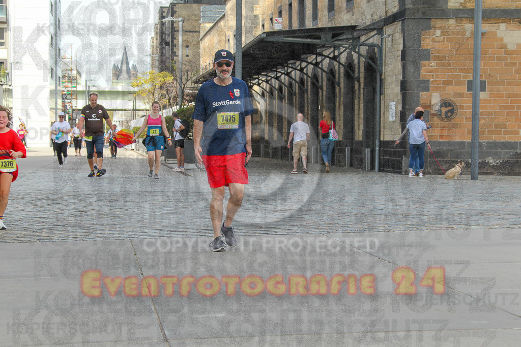 250920_1345_EV4_6608 | Sportfotografie im Rhein-Sieg Kreis, Köln, Bonn, NRW, Rheinland Pfalz, Hessen, etc. Unser Tätigkeitsfeld umfasst den Laufsport vom Volkslauf über den Marathon, Duathlon, Triathon bis zum Ultralauf wie Kölnpfad Ultra oder Schindertrail.