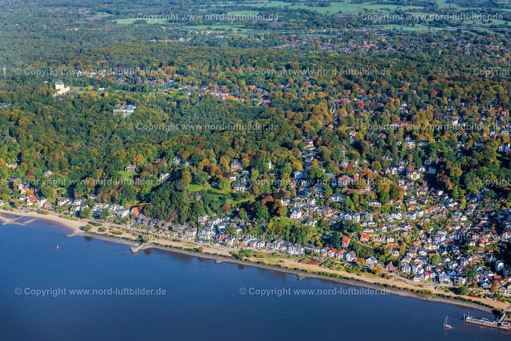 Hamburg_Blankenese_ELS_4686091022 | HAMBURG 09.10.2022 Elbe- Uferbereich im Stadtteil Blankenese in Hamburg. // Elbe riverbank area in Blankenese district in Hamburg. Foto: Martin Elsen
