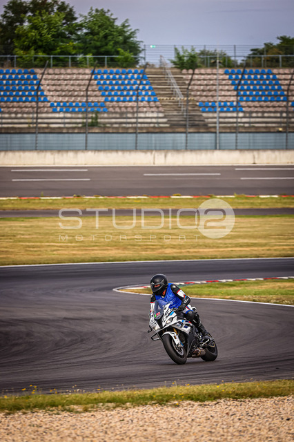 0988-240831_EL-019_988 | Deine Full-Service-Agentur für ✔️Videoproduktionen und ✔️Motorsportfotografie Jetzt Angebot anfragen!