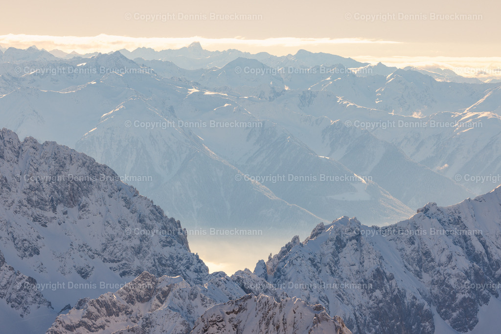 Aussicht_von_der_Zugspitze | Dennis-Brueckmann-Fotografie - Realisiert mit Pictrs.com