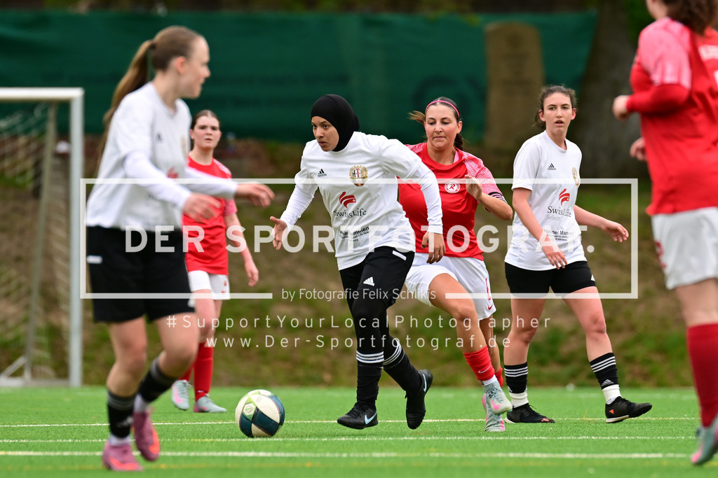 Fußball I Frauen I Saison 2025-2026 I Bezirksliga I 21. Spieltag I Harburger TB - Rahlstedter SC I 164972 | Der Sportfotograf. - Realisiert mit Pictrs.com