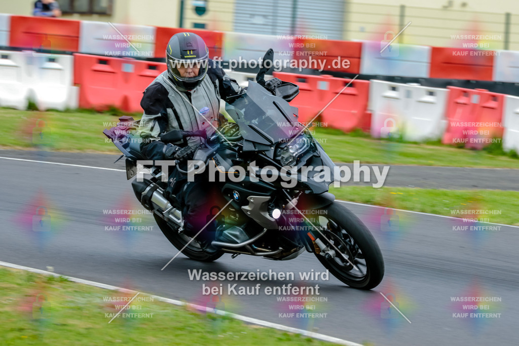 MotoTeamVBK-20573 | Hier findet Ihr Bilder von Touristenfahrten auf der Nürburgring Nordschleife oder von anderen Veranstaltungen die ich besucht habe. Viel Spass beim Durch Schauen 