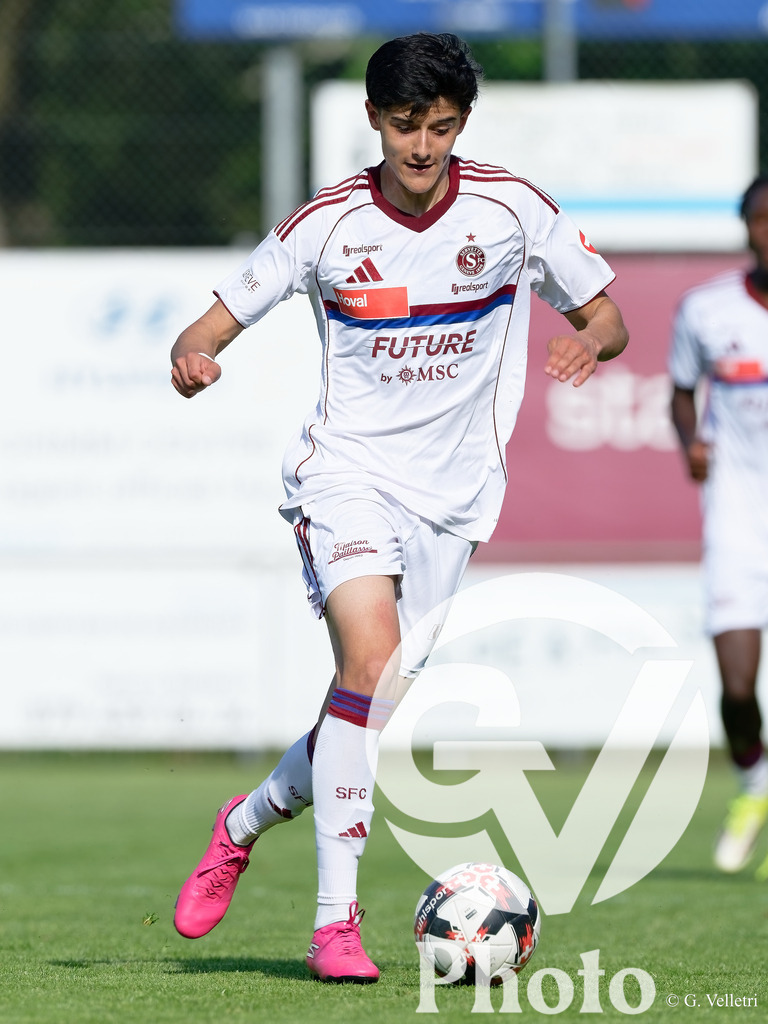 Lancy FC  v Servette FC M-21  - 1ere ligue Classic  | Geneva, Switzerland - April 25 : during the 1ere ligue Classic  match between Lancy FC  and Servette FC M-21  at Stade de Marignac on April 25 , 2026 in Geneva, Switzerland.