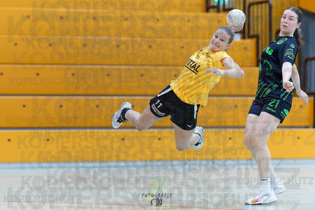 Frauen Oberliga Mitte (HHV); HSG Kleenheim/Langgöns II - HSG Eibelshausen/Ewersbach | Frauen Oberliga Mitte (HHV); HSG Kleenheim/Langgöns II - HSG Eibelshausen/Ewersbach am 01.11.2025 in Oberkleen (Weidig-Halle)Photo © 2025 - Jörg Heinrich - Realisiert mit Pictrs.com